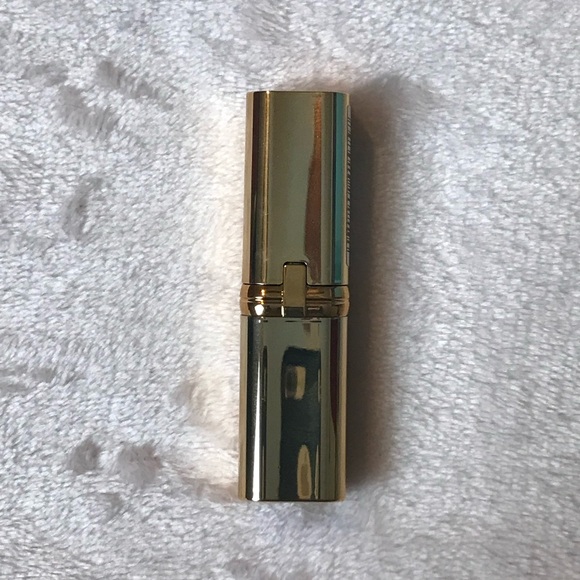 L'Oreal Colour Riche Lipstick 129 Montmartre Color New. - Picture 5 of 9